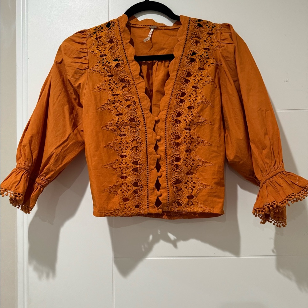 used cute top , good condition